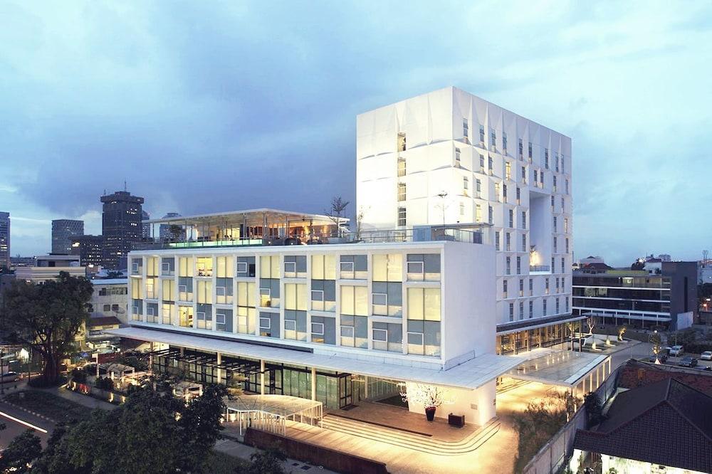 Morrissey Hotel Джакарта Экстерьер фото